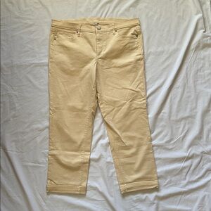 LOFT Womens Size 12 Pale Yellow Cuffed Crop Pants